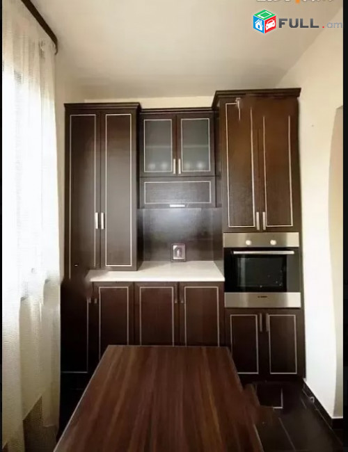 LA03931 Վարձով 2 սենյականոց բնակարան Կոմիտաս , Վաղարշյան փողոցների խաչմերուկի հարևանությամբ