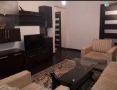 LA03931 Վարձով 2 սենյականոց բնակարան Կոմիտաս , Վաղարշյան փողոցների խաչմերուկի հարևանությամբ