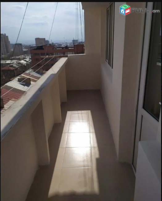 LA03957 Վարձով 3 սենյականոց բնակարան Արամ Խաչատրյան փողոցում