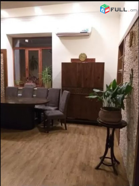 LA03994  Վարձով 4 սենյականոց բնակարան Պուշկինի փողոց, Փարպեցի խաչմերուկի մոտ