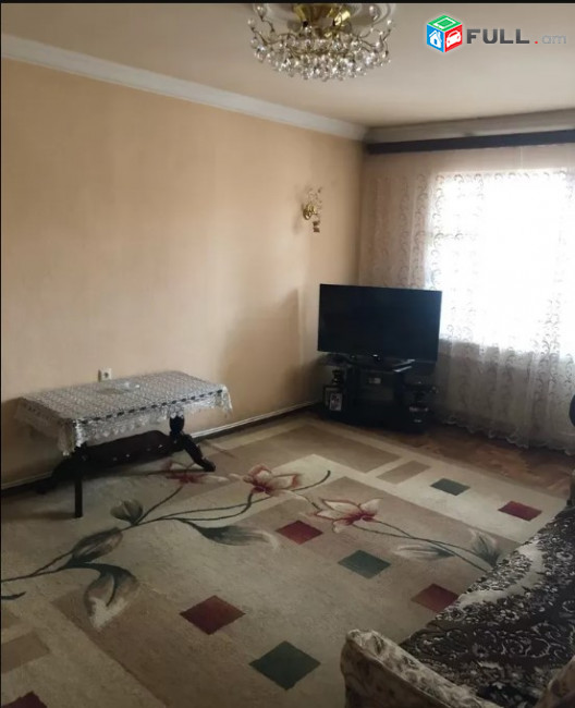 LA04147  Վարձով 3 սենյականոց բնակարան Չեխովի փողոցում 