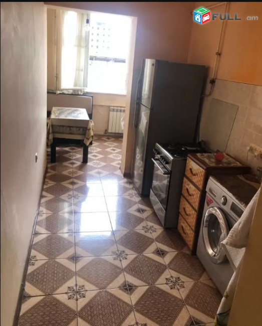 LA04147  Վարձով 3 սենյականոց բնակարան Չեխովի փողոցում 