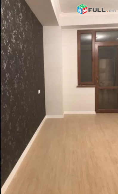 LA04165 Վարձով 4 սենյականոց բնակարան Ադոնց , Երազ բնակելի թաղամաս