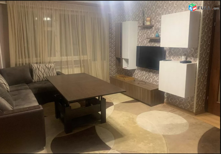 LA04205  Վարձով 2 սենյականոց  բնակարան Ամիրյան փողոցում