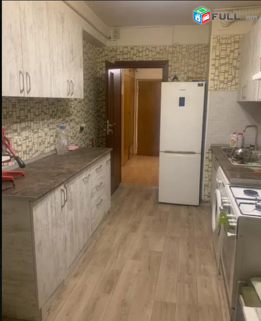 LA04205  Վարձով 2 սենյականոց  բնակարան Ամիրյան փողոցում
