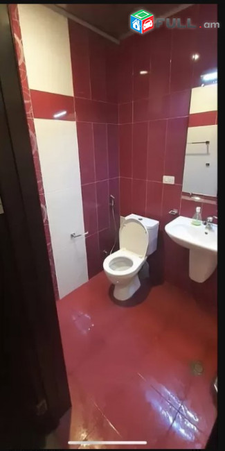 LA04215 Վարձով 2 սենյականոց բնակարան Բաղրամյան , ID բանկի դիմաց 