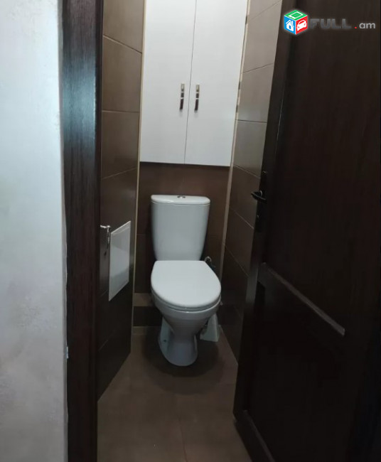 LA04226 Օրավարձով 3 սենյականոց բնակարան Ամիրյան փողոցում 