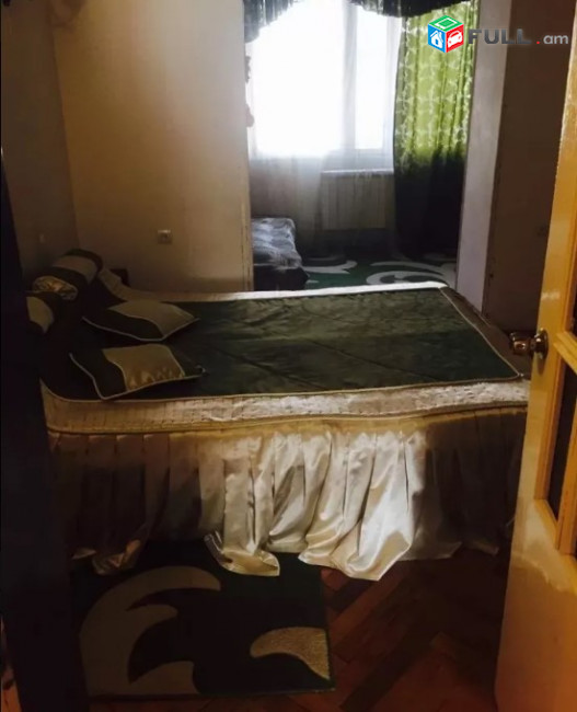 LA04236 Վարձով 3 սենյականոց բնակարան Հալաբյան փողոցում 