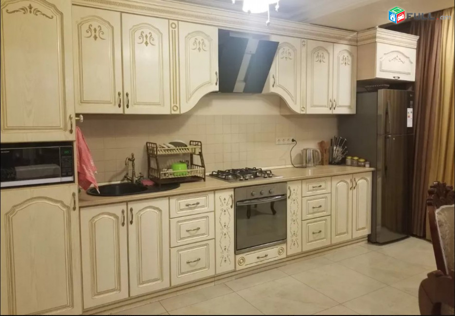 LA04260  Վարձով 3 սենյականոց բնակարան Սայաթ Նովա , Zig Zag խանութի մոտ
