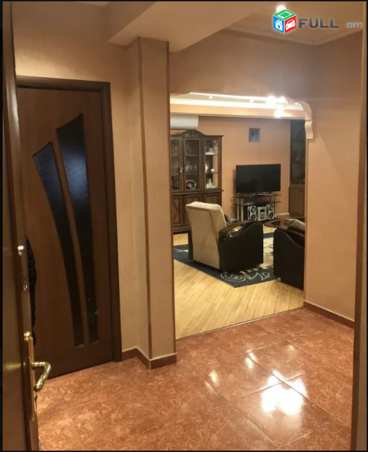 LA04264 Վարձով 4 սենյականոց բնակարան Վրացյան փողոցում 