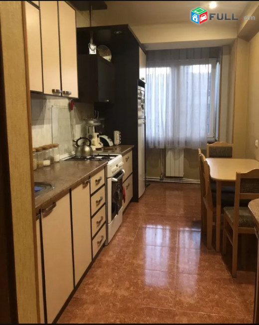 LA04264 Վարձով 4 սենյականոց բնակարան Վրացյան փողոցում 