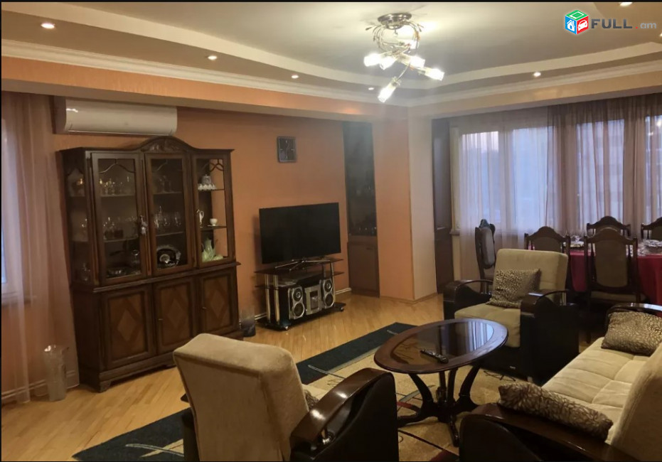 LA04264 Վարձով 4 սենյականոց բնակարան Վրացյան փողոցում 