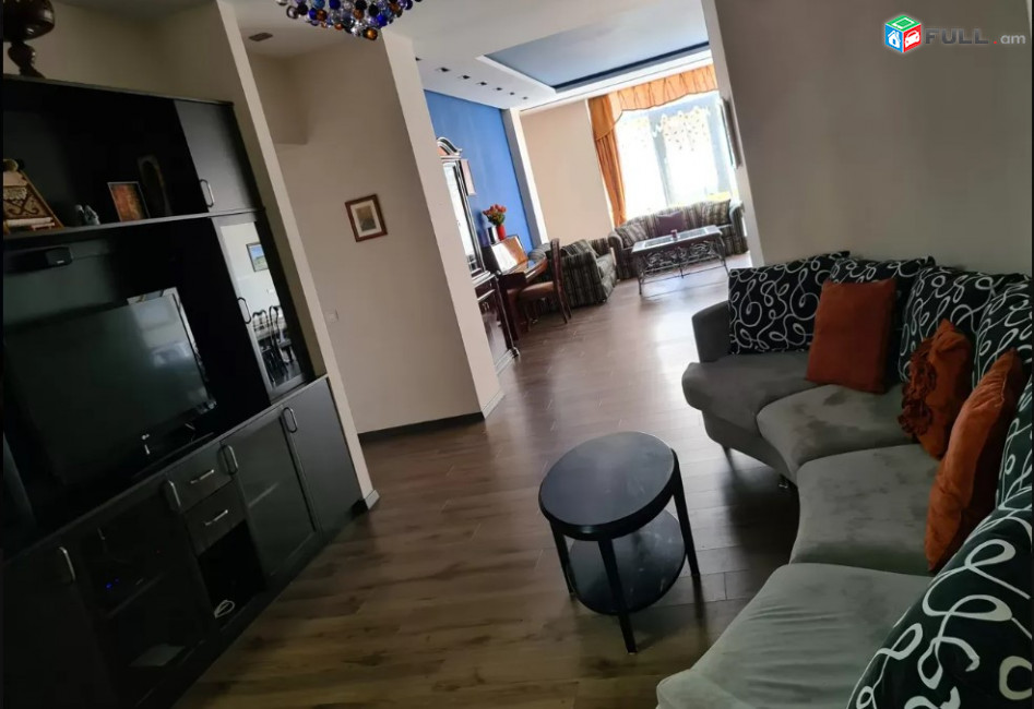 LA04319 Օրավարձով  4 սենյականոց բնակարան Արամի փողոց , նորակառույց շենք