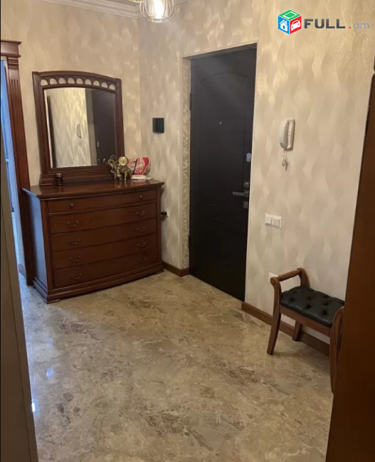 LA043266  Վարձով 4 սենյականոց բնակարան Սուրենյանց փողոց , Լամբադա կամրջի մոտ