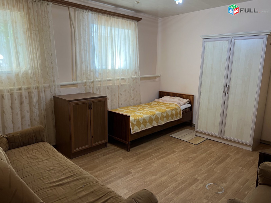 LA04336 Վարձով 3 սենյականոց տուն Կիևյան 1 նրբանցք , Բլուրի սկիզբ 