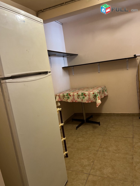LA04336 Վարձով 3 սենյականոց տուն Կիևյան 1 նրբանցք , Բլուրի սկիզբ 
