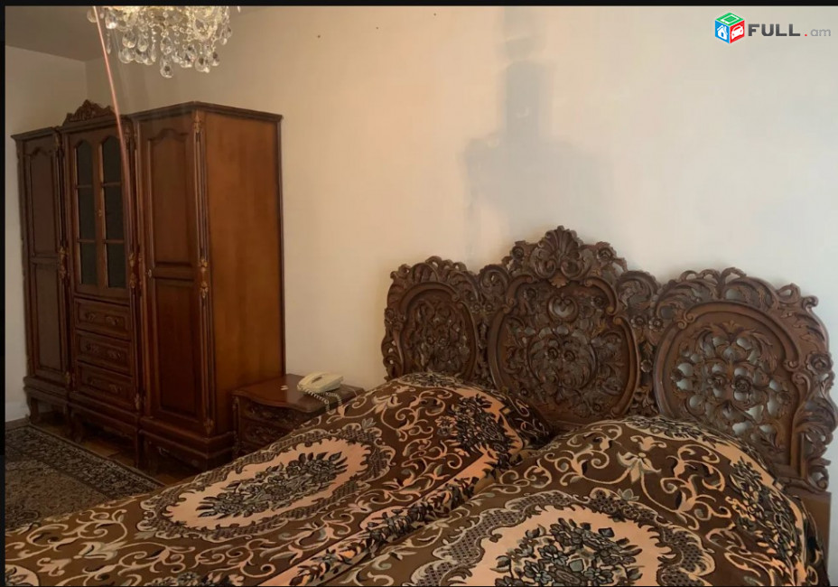 LA04344 Վարձով 3 սենըականոց բնակարան Վարդանանց փողոց , Գնունի 