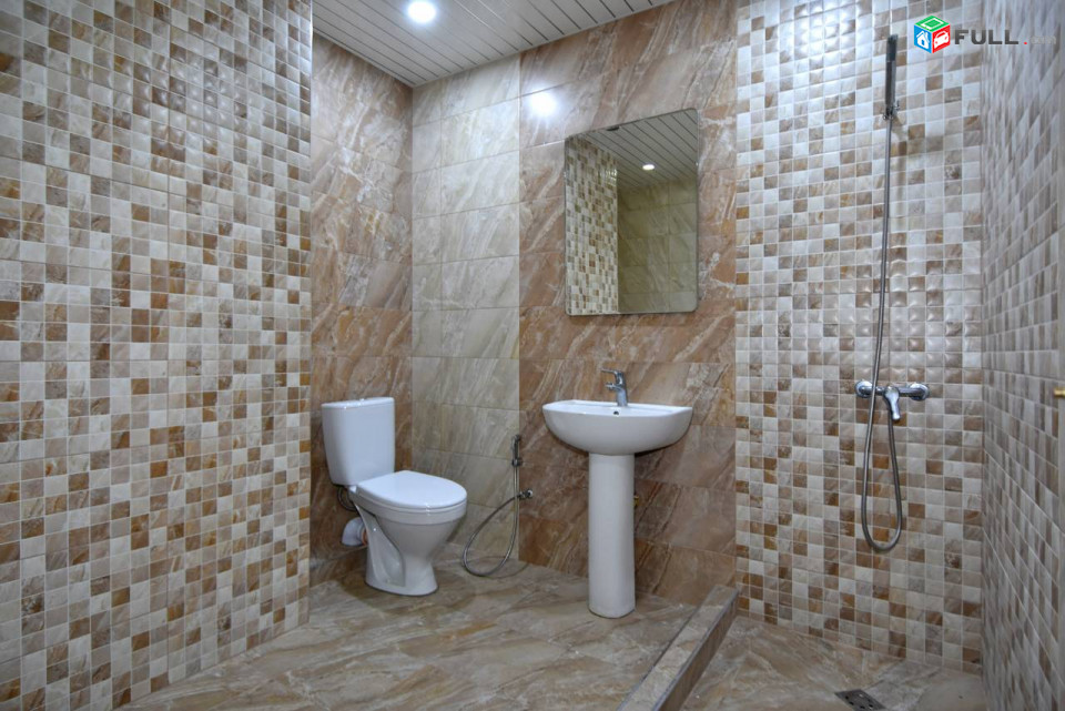 LA04345 Վարձով 3 սենյականոց բնակարան Նալբանդյան փողոց , նորակառույց