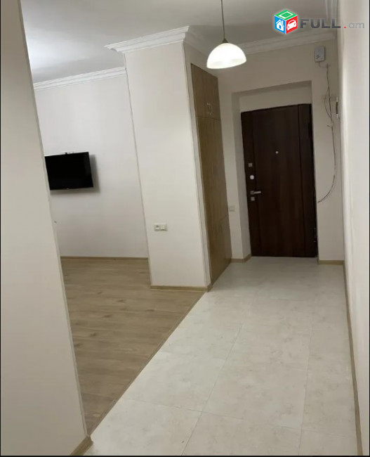 LA04363 Վարձով 3 սենյականոոց բնակարան  3 մաս Մանանդյան փողոցում 