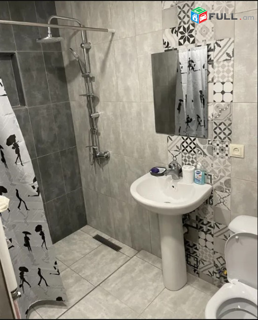 LA04363 Վարձով 3 սենյականոոց բնակարան  3 մաս Մանանդյան փողոցում 