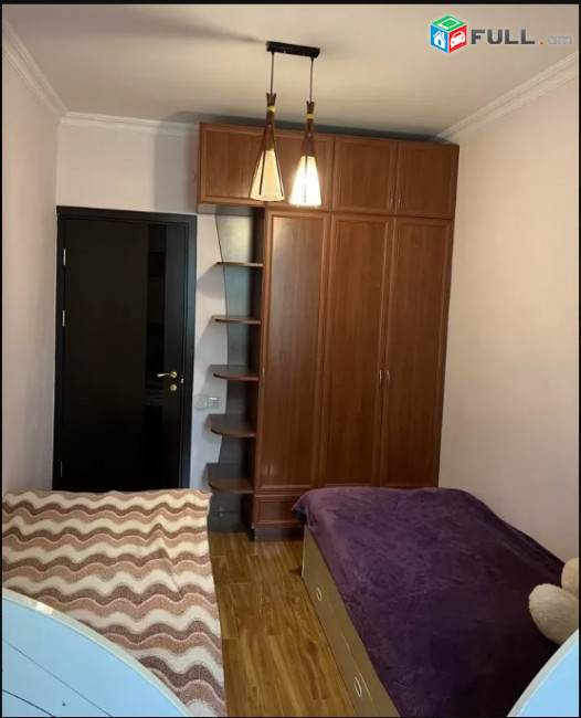 LA04394 Վարձով 2 սենյականոց բնակարան Արղության փողոցում 