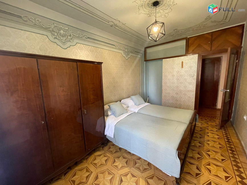LA04400 Վարձով 3 սենյականոց բնակարան Սուրենյանց փողոցում 