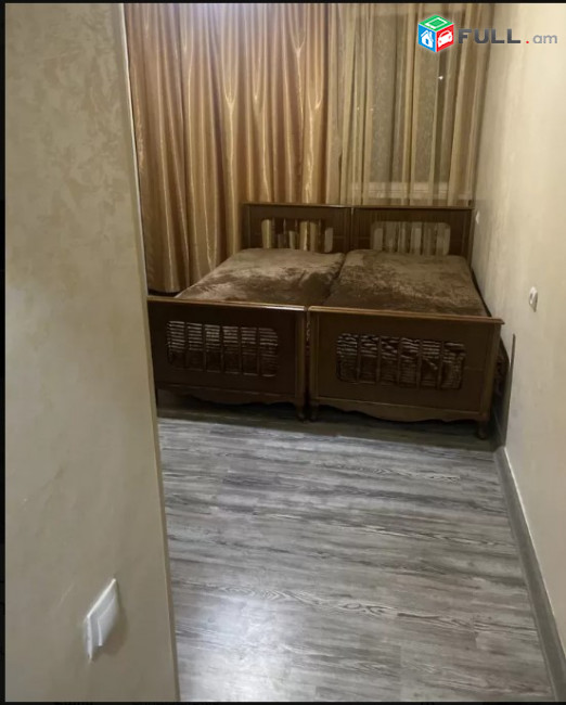 LA04424 Վարձով 3 սենյականոց բնակարան Թումանյան փոոցում 