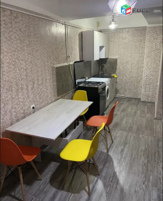 LA04424 Վարձով 3 սենյականոց բնակարան Թումանյան փոոցում 