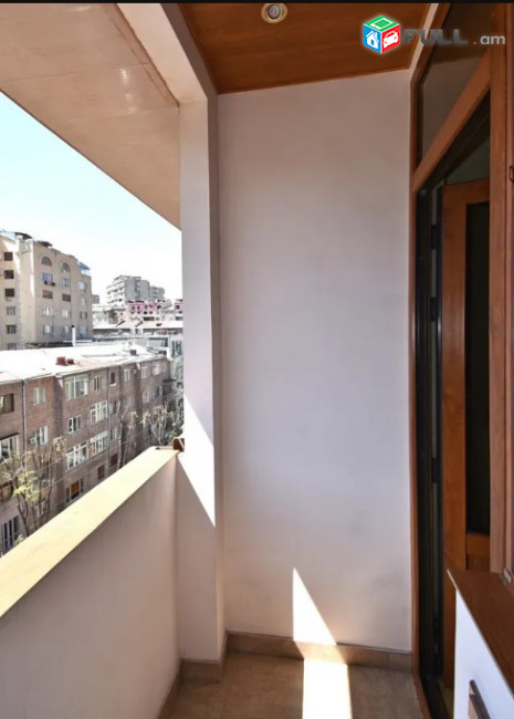 LA04426 Վարձով 3 սենյականոց բնակարաՆ Պուշկինի փողոց , Զորավոր եկեղեցու բակում 