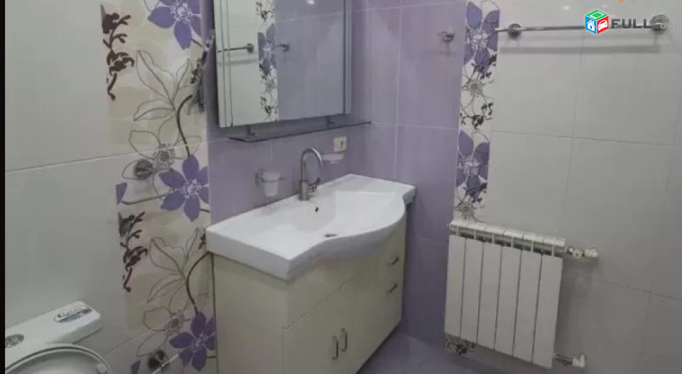 LA04433 Վարձով 3 սենյականոց բնակարան Աղայան փողոցում 