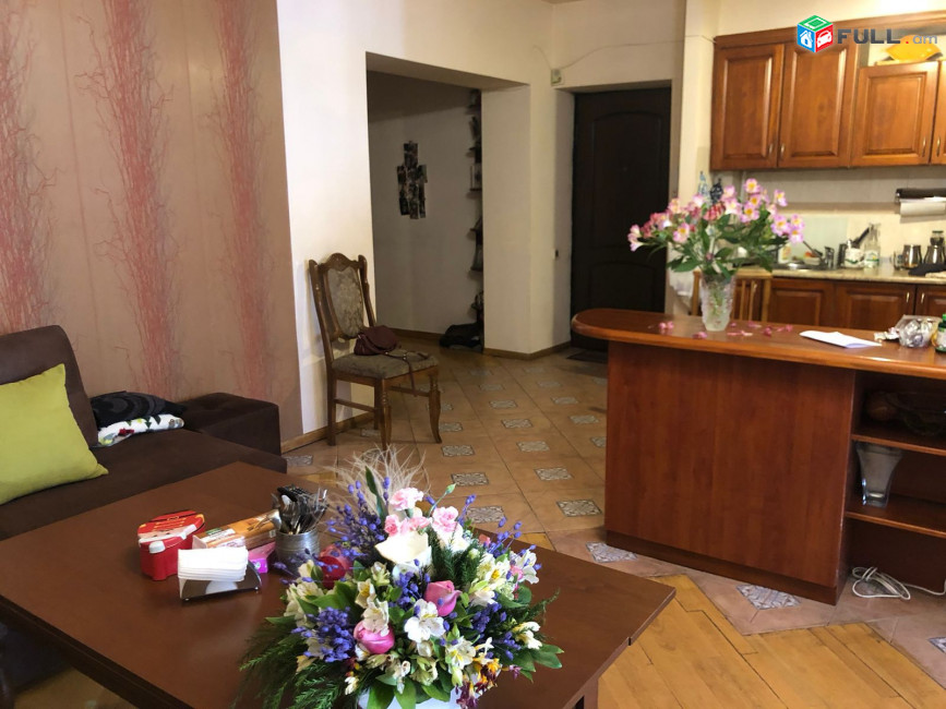 LA04459 Վարձով 2 ս. 3 դարձրած բնակարան Բաղրամյան պողոտա , Օրբելի խաչմերուկի մոտ