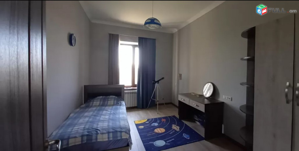 LA04461  Վարձով 3 հարկանի 8 սենյականոց առանձնատուն  Ղափանցյան փողոցում 