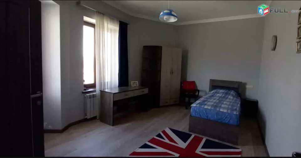 LA04461  Վարձով 3 հարկանի 8 սենյականոց առանձնատուն  Ղափանցյան փողոցում 
