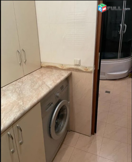 LA04472 Վարձով 3 սենյականոց բնակարան Բաղրամյան , նորակառույց 