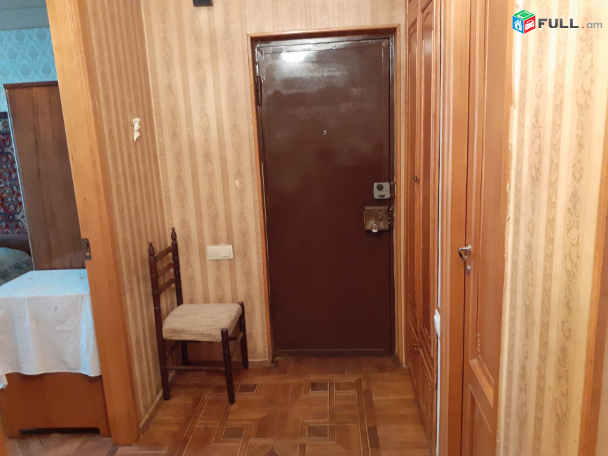 LA04422 Վարձով 2 սենյակ և փակ պատշգամբ Արամ Խաչատրյան փողոցում