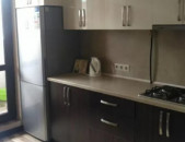 LA04476  Վարձով 3 սենյականոց բնակարան Վարդանանց փողոց , Սախարովի հրապարակի մոտ