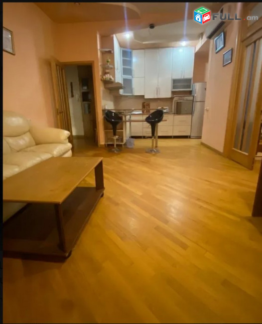 LA04536 Վարձով 2 սենյականոց բնակարան Մաշտոցի պողոտայում 