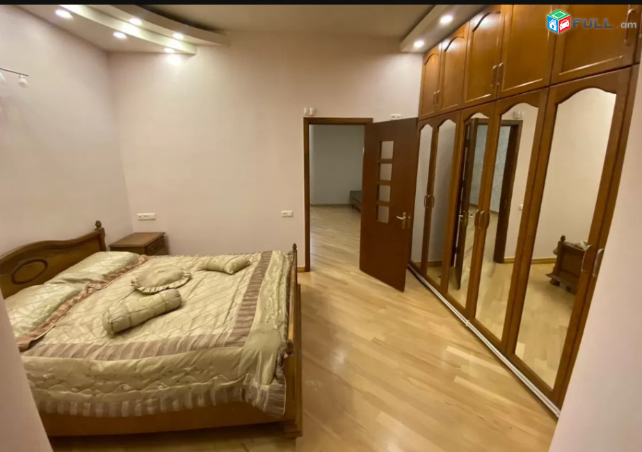 LA04552  Վարձով 2 սենյականոց բնակարան Ամիրյան փողոց , Հրապարակի մոտ