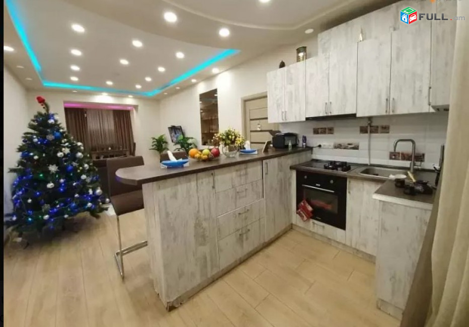 LA04537 Վարձով 3 սենյականոց  տուն Սոսեի փողոցում 
