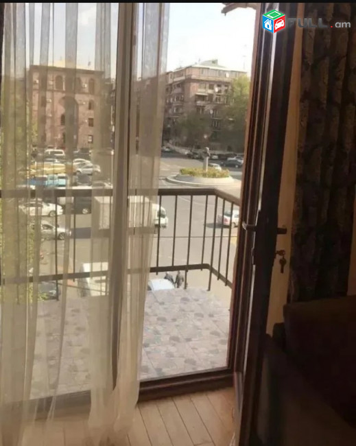 LA09641  Վարձով 2 սենյականոց բնակարան Նալբանդյան փողոցում
