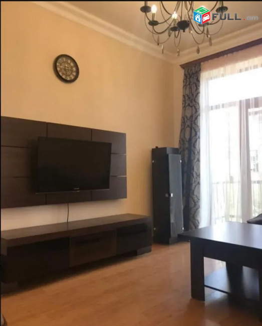 LA09641  Վարձով 2 սենյականոց բնակարան Նալբանդյան փողոցում