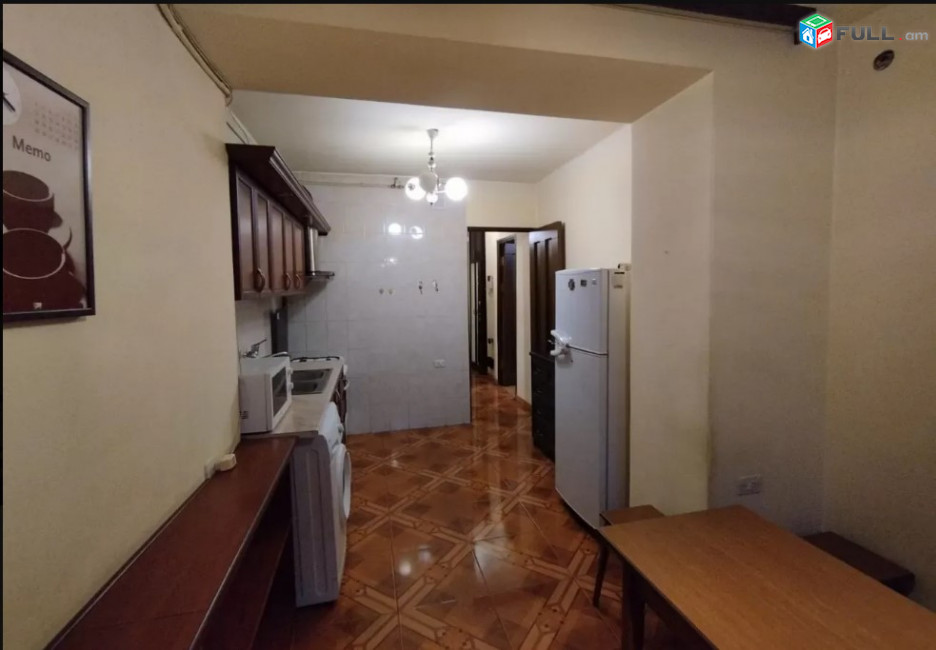 LA04563  Վարձով 2 սենյականոց բնակարան Աբովյան փողոցում 