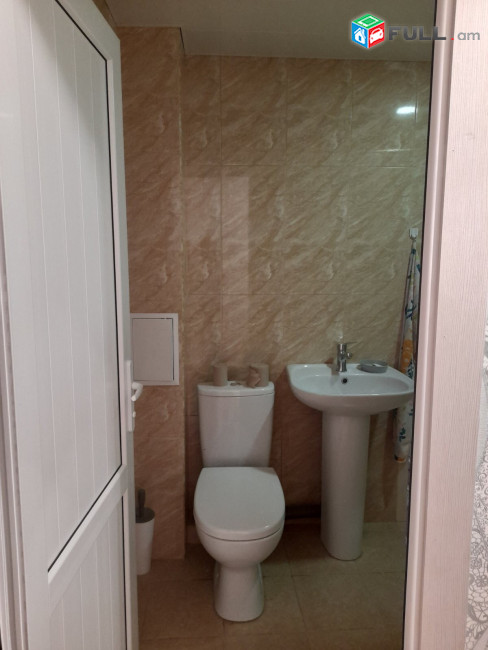 LA04602  Վարձով 3 սենյականոց բնակարան Արամ Խաչատրյան 