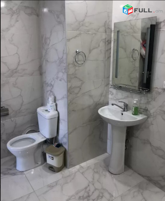 LA04599  Վարձով 115 քմ գրասենյակային տարածք Եղիշե Չարենցի փողոցում կենտրոնում