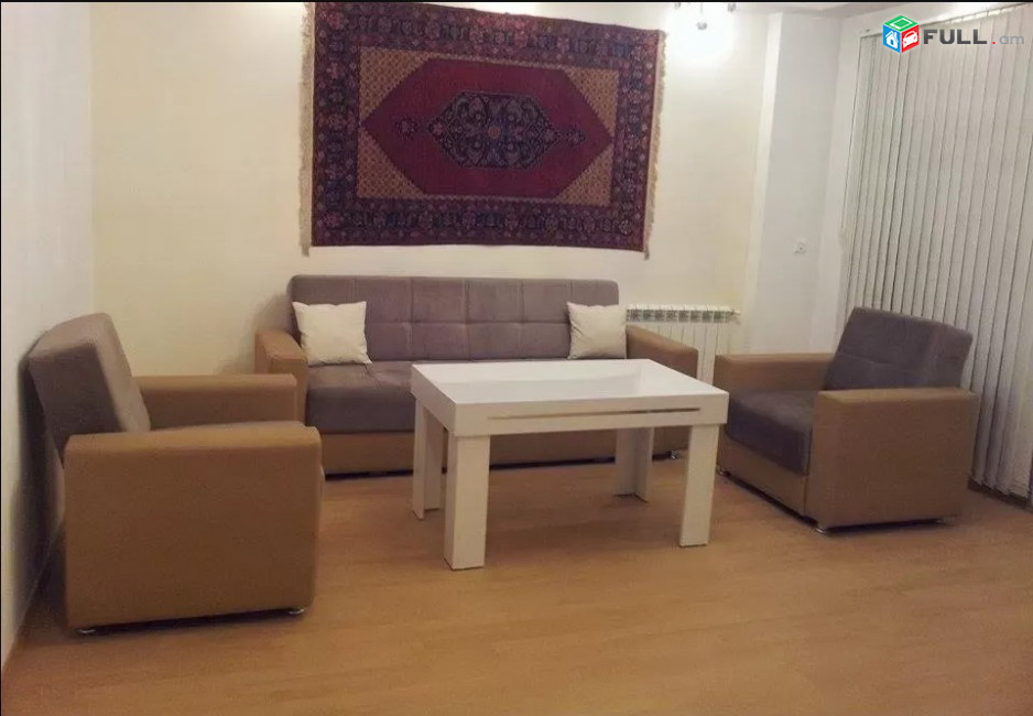 LA04621 Վարձով 3 սենյականոց բնակարան Արամի փողոց , նորակառույց 