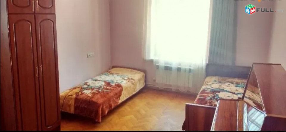 LA04624 Վարձով 3 սենյականոց բնակարան Թումանյան , Նալբանդյան խաչմերուկի մոտ