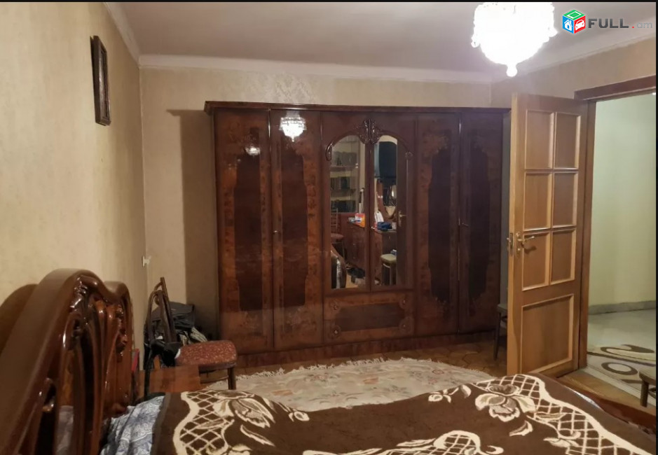 LA04629 Վարձով 4 սենյականոց բնակարան ն Բյուզանդի փողոց,  Վերնիսաժի մոտակայքում