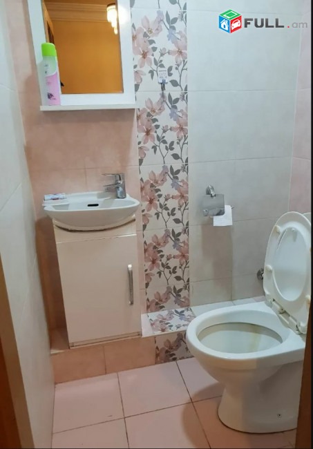 LA04629 Վարձով 4 սենյականոց բնակարան ն Բյուզանդի փողոց,  Վերնիսաժի մոտակայքում