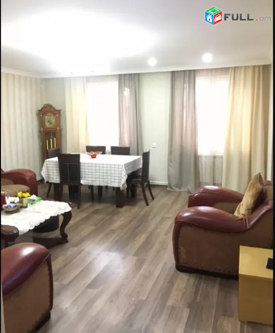 LA04648 Վարձով 3 սենյականոց բնակարան Մաշտոց , Մատենադարանի մոտ 