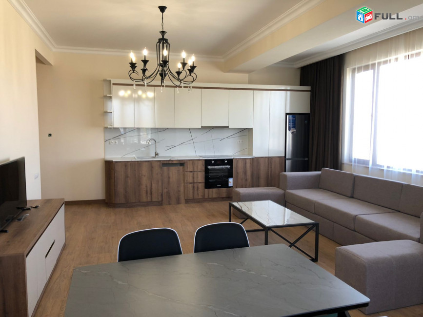 LA04652 Վարձով 3 սենյականոց բնակարան Սեբաստիա, Լենինգրադյան փողոցների խաչմերուկում